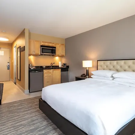 Hilton Whistler Resort & Spa Exterior photo